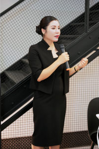 ngô thị út luân làm marketing ngành làm đẹp